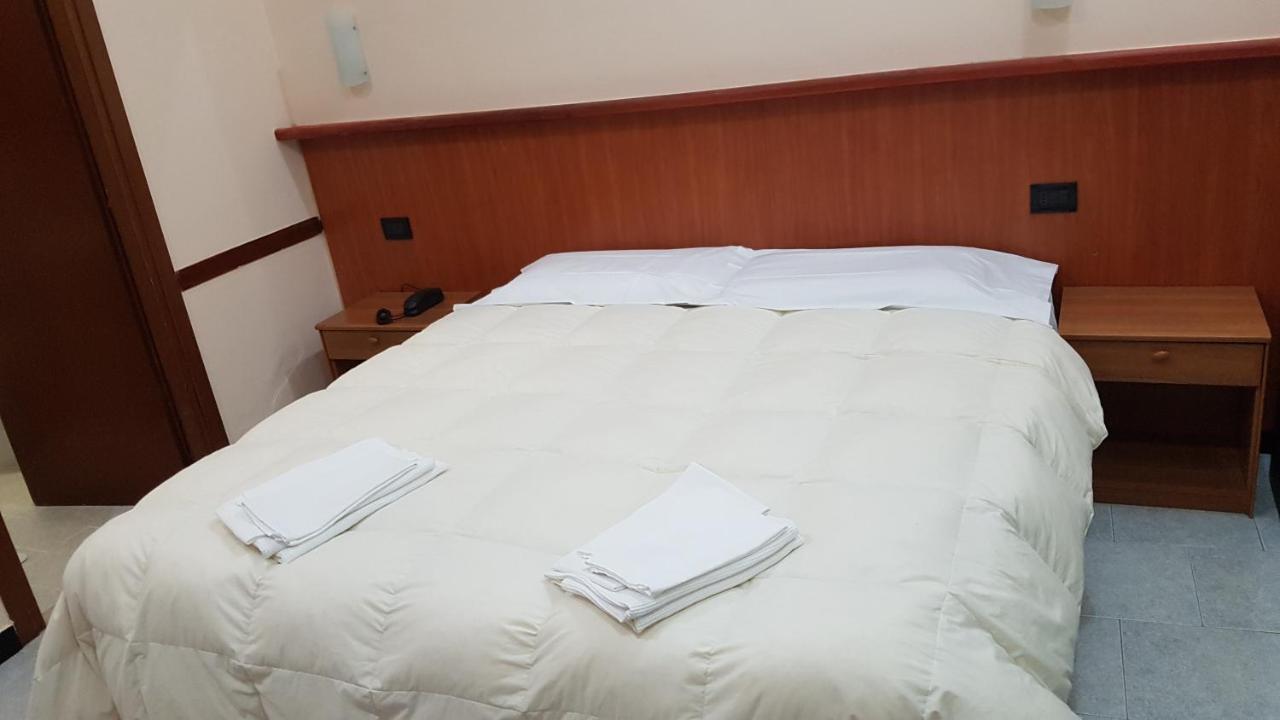 Modena Hotel 2*